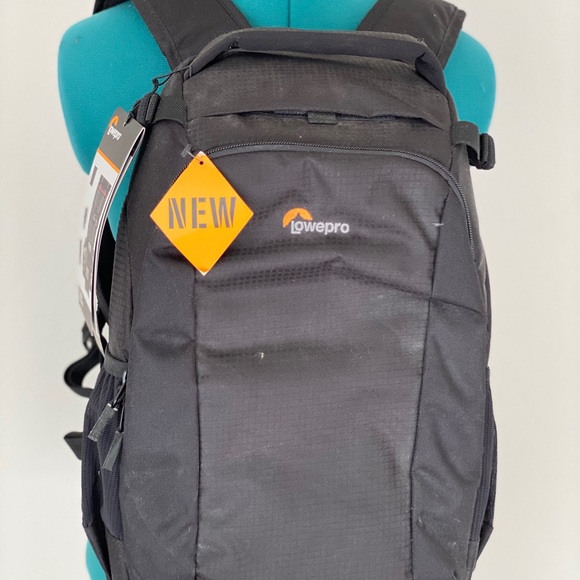 NWT Lowepro Black comfy photography backpack - Picture 3 of 9